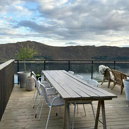 Architect-designed In The Heart Of Sunnmore * Larsnes